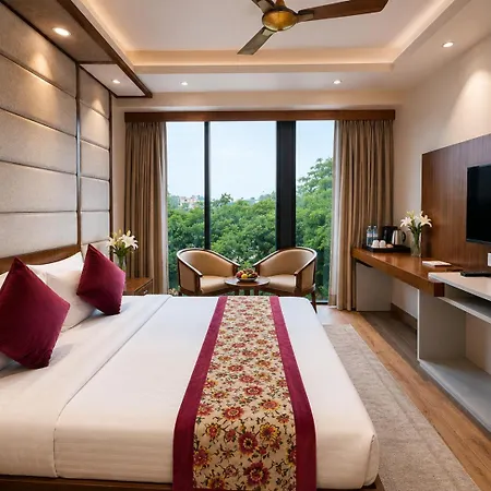 Hotel Ip Royal By Qotel-2